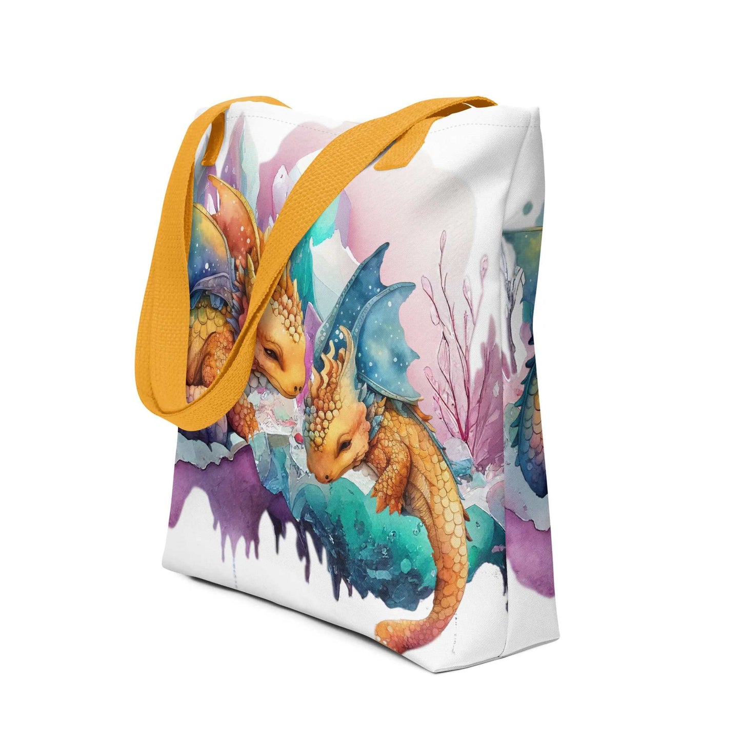 Witte tote bag met schattige slapende draken illustratie,voor aanzicht,all over print,gele handvatten,hangend bij een trap,vooraanzicht